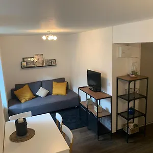 Appartement La Maison Aux Volets Bleus 2eme Etage